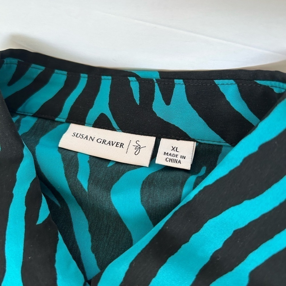 NWOT Susan Graver Teal/Black Animal Print Blouse - Picture 7 of 9